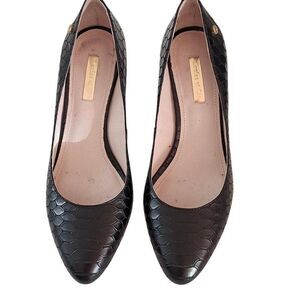 American-rag-cie Women's Black Courts